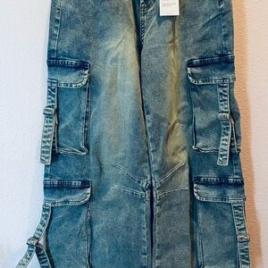 Forever 21 Men's Relaxed Denim Cargo Jeans